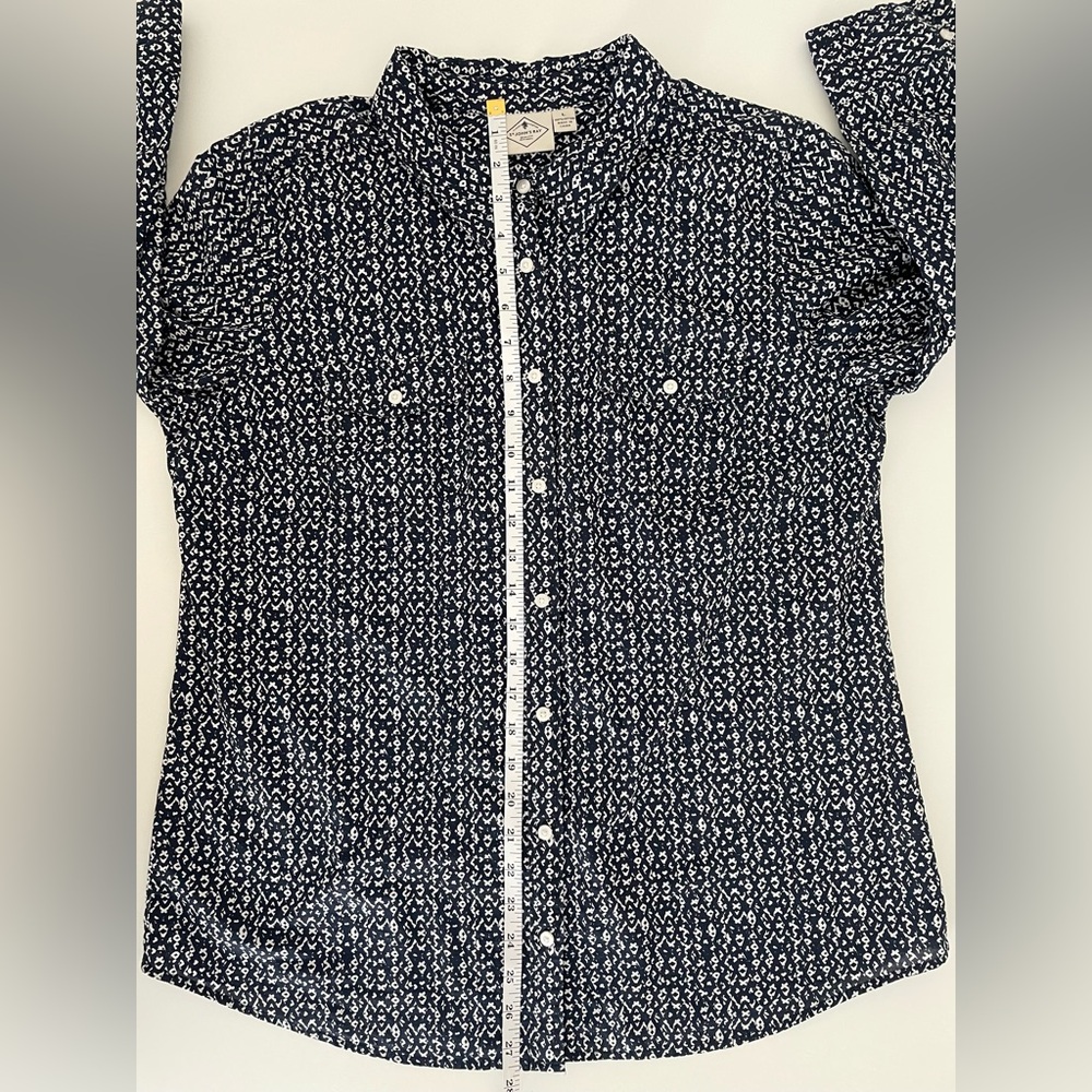 St. John's Bay Navy and White Button-Down Shirt 3/4 Sleeves - Picture 6 of 8